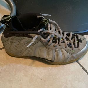 Foamposite Grey And Green